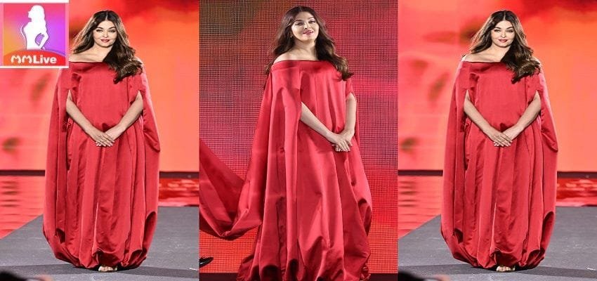 Aishwarya Rai lung linh trên sàn thời trang Paris Fashion Week